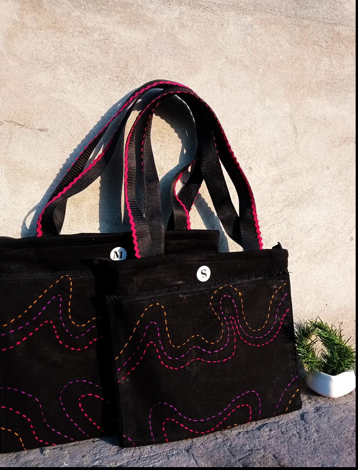 DOODLE WOODLE ( HAND EMBROIDERED BAG )