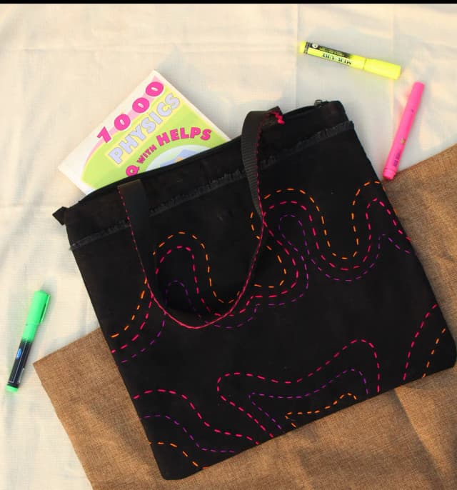 DOODLE WOODLE ( HAND EMBROIDERED BAG )